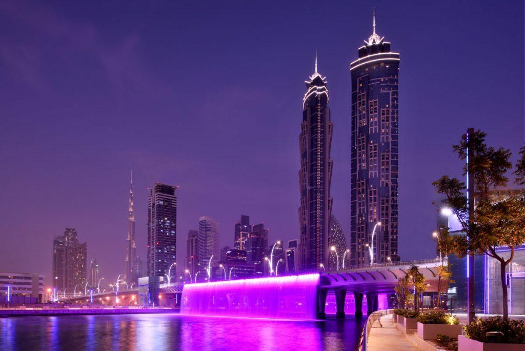 JW Marriott Marquis About the Hotel Immerse yourself in the 5-star sophistication of JW Marriott Marquis Hotel Dubai.