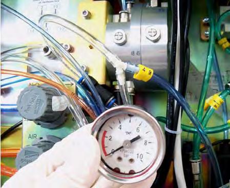 Pneumatic Circuit System Problems Repair and Troubleshooting FIGURE 5-23 3. Turn on N2O and O2 pipeline supplies.