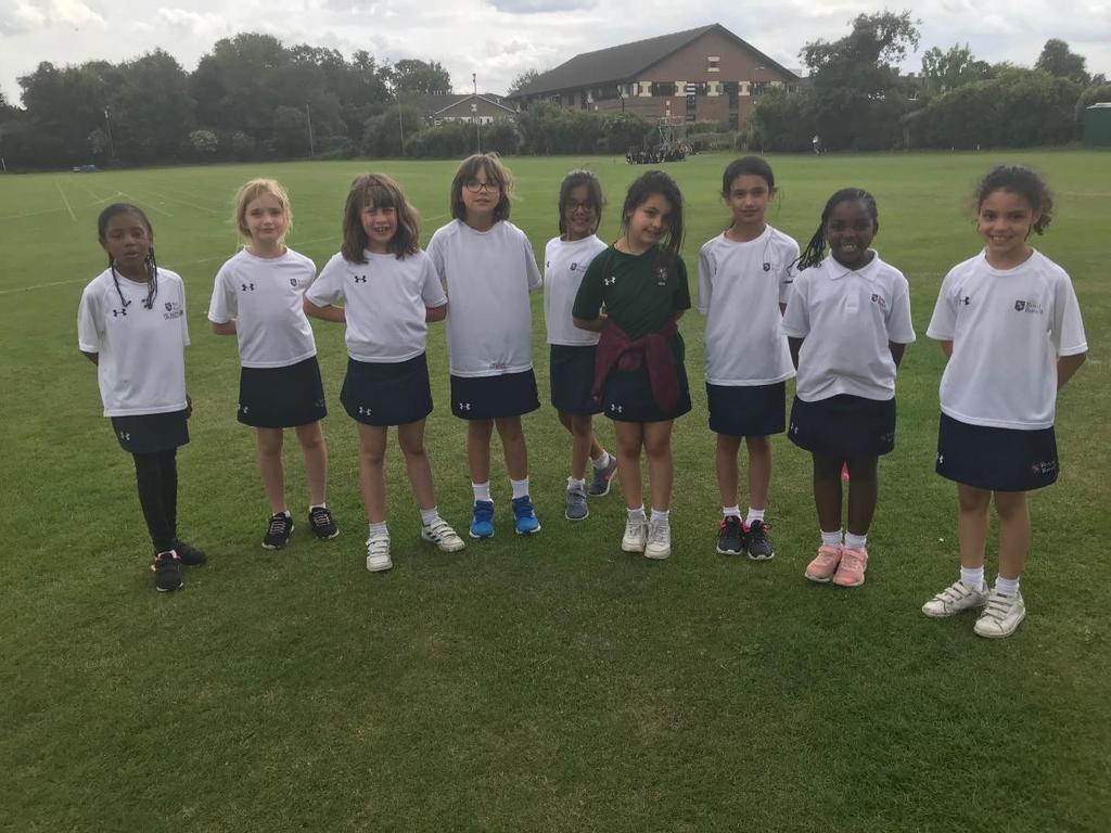 U8AB ROUNDERS Great paly from the girls with improved batting and fielding