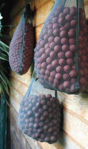 SOLUBLE EUROSTARS PREMIUM READY-MADE BOILIES Soluble Premium Ready-Made Boilies 58 The whole SBS Premium range is also available in soluble versions.