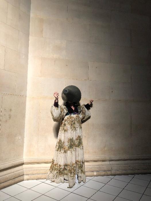 A particular favourite of the students was Anthea Hamilton s performance piece called The Squash, where a dancer sporting a squash-shaped headpiece saunters around