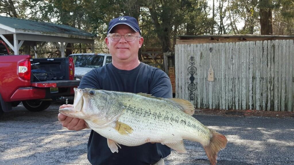 Robin Burroker caught this nice 22.5-inch, 8.75-pound bass.