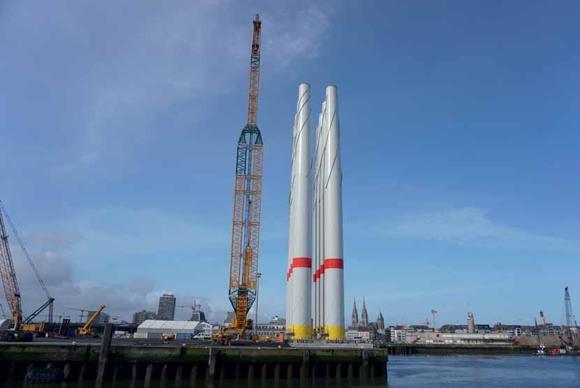 Is closely involved with the development and operation of wind farms in the North Sea.