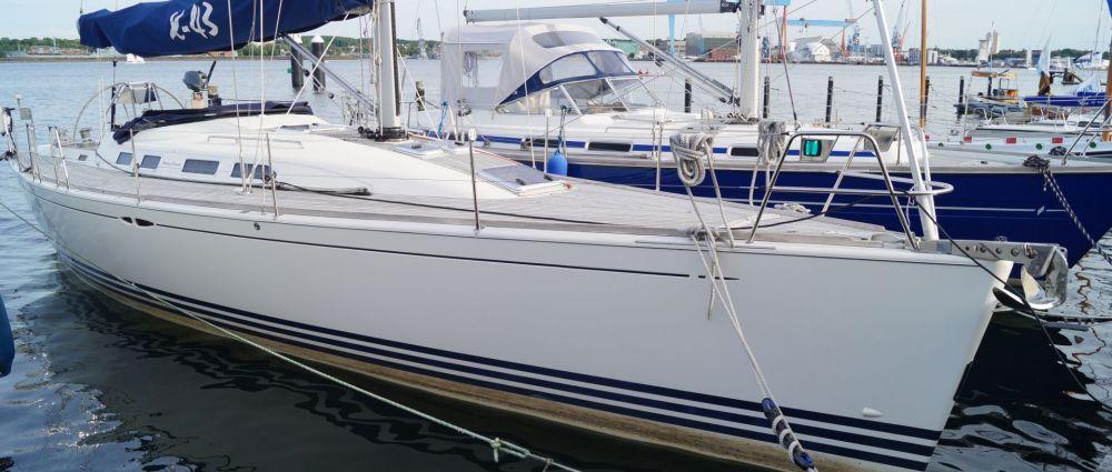 Boat sold Main Info Dimensions & Material Key Facts LOA 12.93 m Sparkling performance Manufacturer X-Yachts (DEN) LWL 11.45 m Designer Niels Jeppesen Beam 3.97 m Shallow draft version approx.