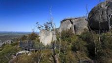 Afternoon Add some adventure to your drive with a detour to Castle Rock in Porongurup National Park. Off Albany Highway, turn left on to Oatlands Road just before you enter Mount Barker.