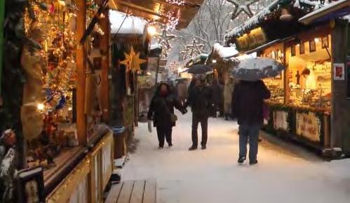 Here you will find a traditional Christmas market where lost of warm Gluhwein is consumed.