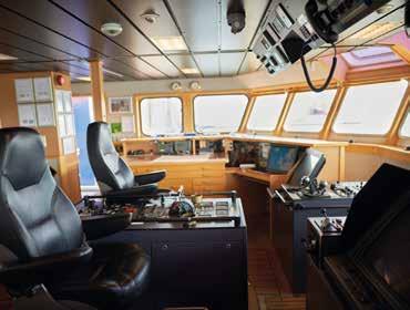 cabins 18 x beds 14 cabins: 12 x single cabin, 1 x 2 persons cabin, 1 x 4 persons cabin THRUSTERS Office 1 x office Bow hrusers 2 x Brunvoll Tunnel hrusers,