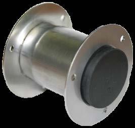 The stopper must be installed inside the chamber for the unit to meet its temperature specifications and to prevent condensation from forming inside the