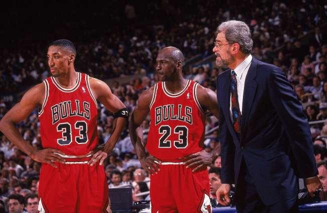 Using your Top Player as a Decoy It is well known, that famous basketball coach of the Chicago Bulls Phil Jackson used Michael Jordan or Scotty Pippen as the