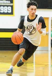 2 Thursday, November 30, 2017 Point guards lead Shelby County, area teams Coaches say point guards play variety of roles, do more than pass SIDNEY Sidney coach John Willoughby is an expert on point