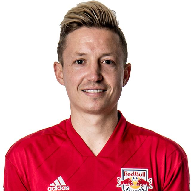 90 Marc RZATKOWSKI 5-7 145 27 y/o Bochum, Germany First season in MLS First with New York Red Bulls @MARCRAZTOWSKI How Acquired: Loan Marc Rzatkowski from Red Bull Salzburg on January 30, 2018.