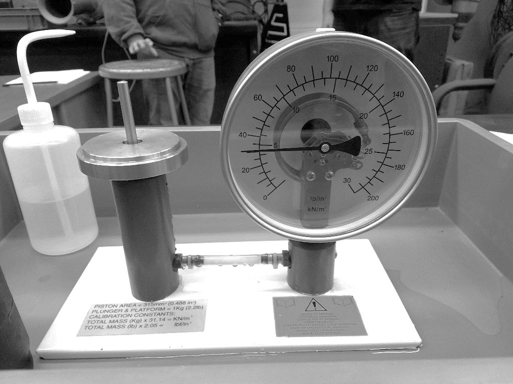 Purpose The purpose of this experiment is to test the accuracy of a bourdon pressure gauge.