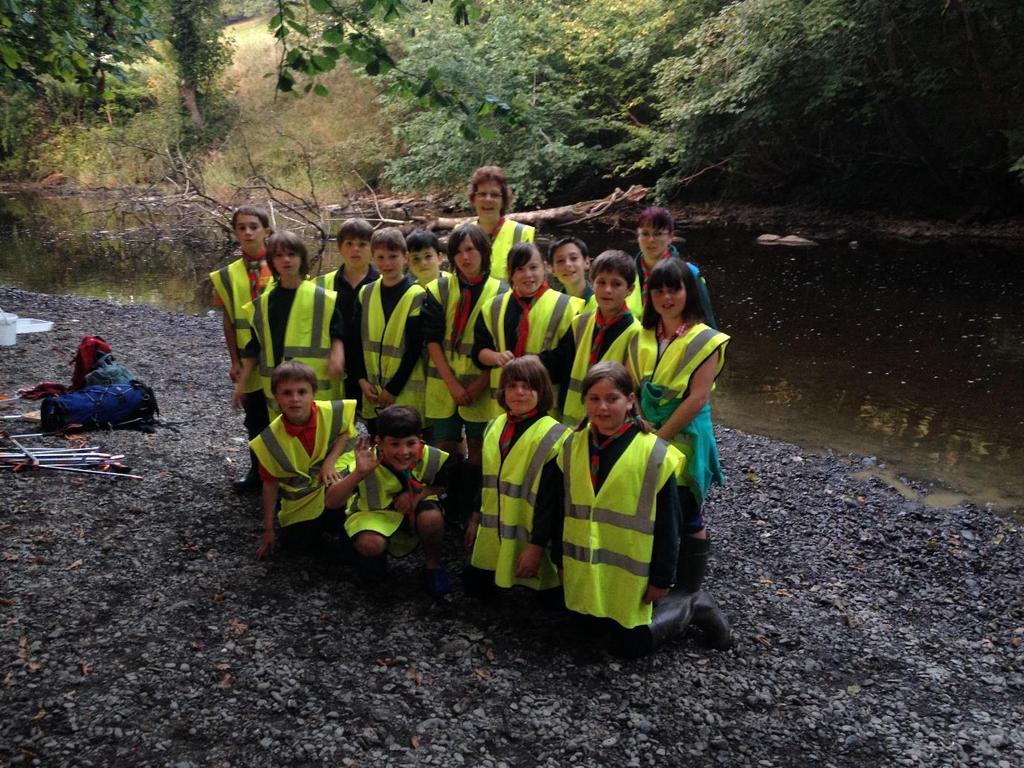 Case study 5: Cub scouts at Llanfair Caereinion litter picking on the Afon Banwy Cub scouts from the Llanfair Caereinion area took part in litter picking sessions on