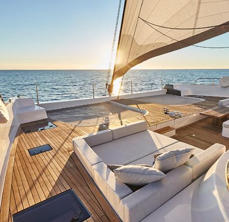 s. electric flush-deck foresail furlers Sunreef