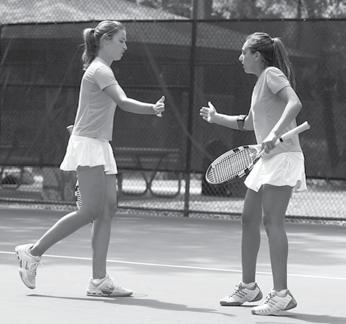 2008 Season Review Season Review The 2008 Clemson women s tennis team completed one of the greatest turnarounds in program history, rallying from a 5-9 record on Mar.