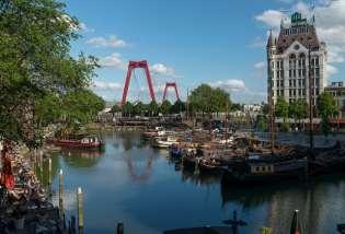 Day 2: Sailing Amsterdam Zaandam Amsterdam, Cycle tour from Zaandam to Amsterdam 30 km In the morning you are sailing from Amsterdam to Zaandam.