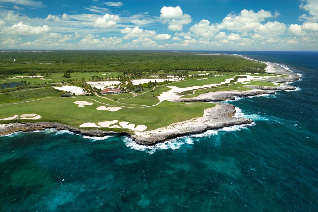 Corales Golf Course, home