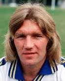 28. Tony Currie 01/01/1950 17 caps 66-67 0 0 Chelsea 67-68 18 9 Watford (Div. 3) 67-68 13 4 Sheffield U. 68-69 35 4 Sheffield U. (Div. 2) 69-70 42 12 Sheffield U. (Div. 2) 70-71 42 9 Sheffield U.
