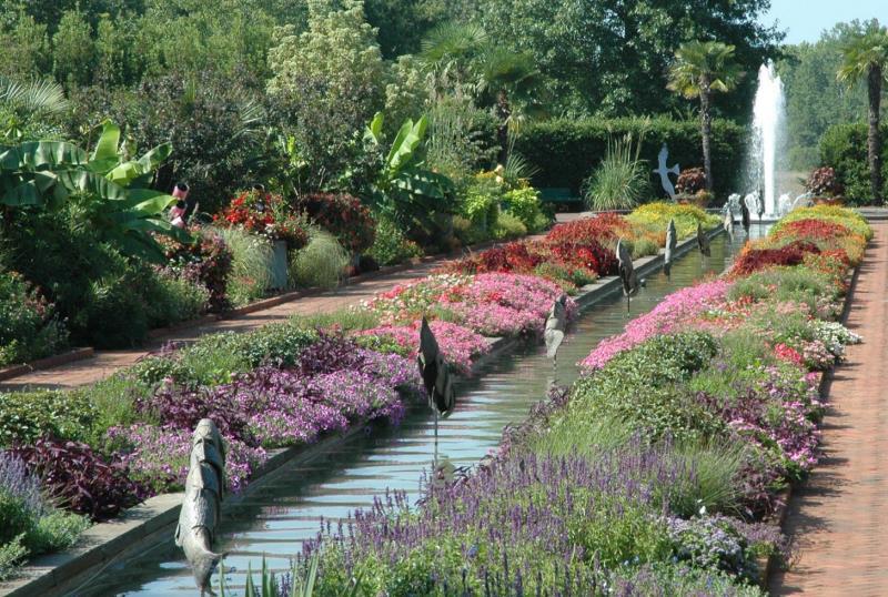 Clemson Botanical Gardens Distance from Aloft: 45 minutes
