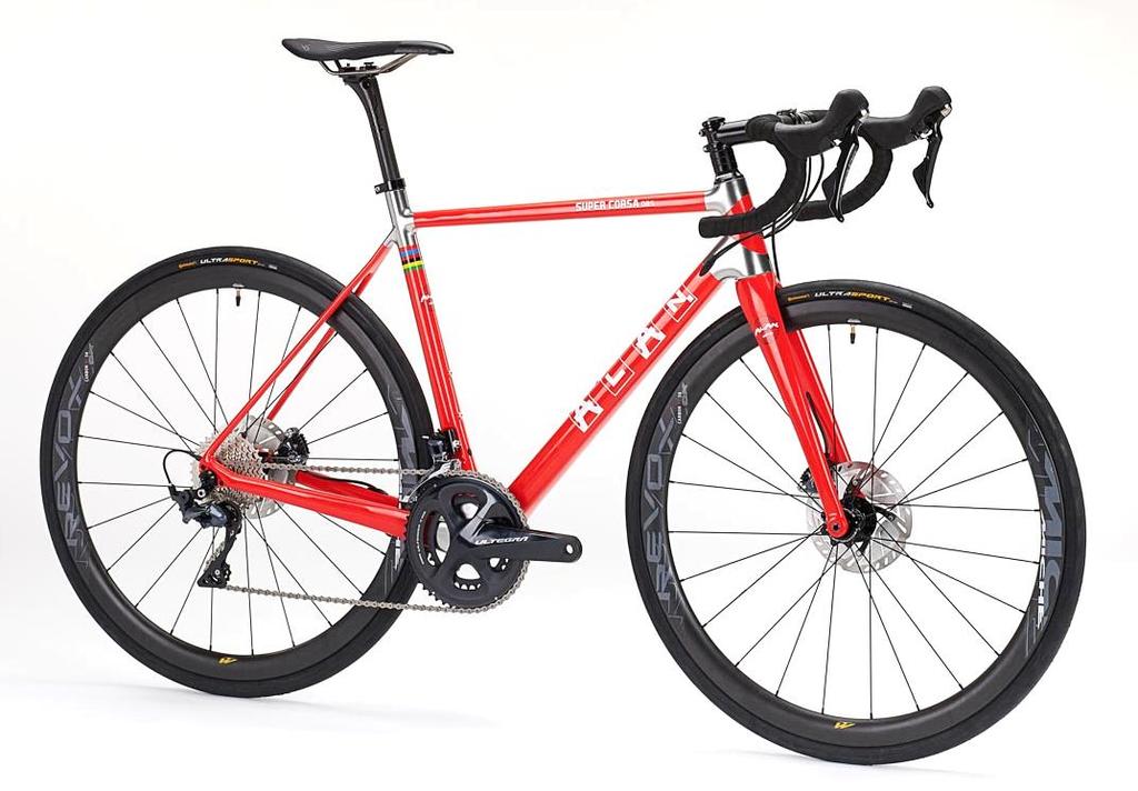 SUPER CORSA DBS CARBON ROAD DISC BRAKE FRAME IN ALAN STYLE Unique and iconic look Perfect control and excellent handling