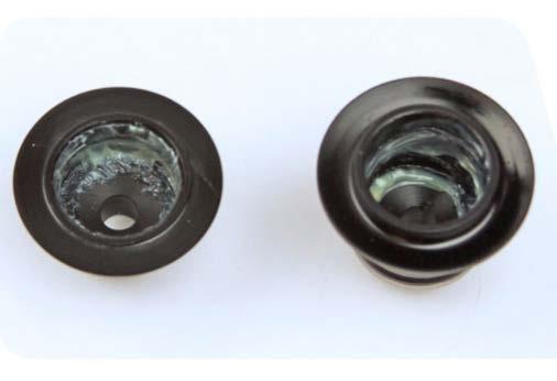 Remove any grease from the outside surface of the end caps before installation.