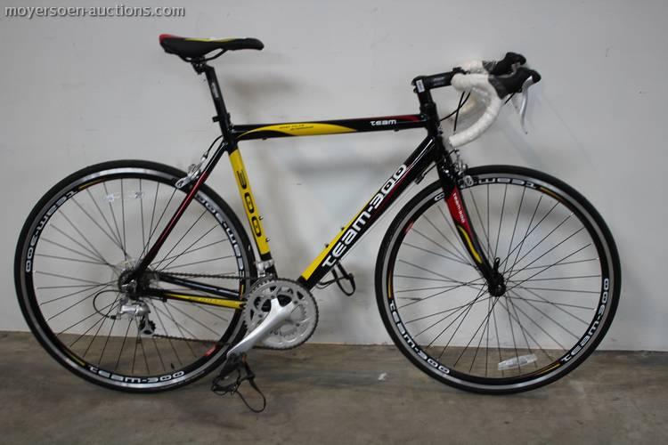 bike TEAM 300 color: black-yellow-red Gears 2 x9