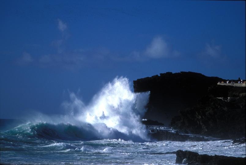 Waves Caused by Strong Trade Winds Large waves at Sandy Beach