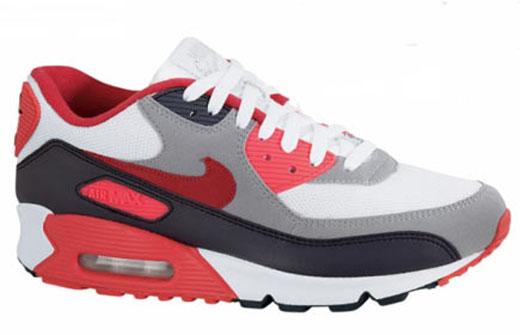 They're like chauffeur-driven limos for your feet. Give yourself the VIP treatment with the Nike Air Max 90, the all-time classic trainer with a window in the heel.