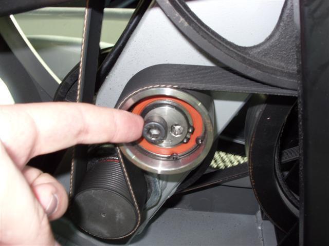 2) Remove the front disks from the machine as outlined in Section 8.1.