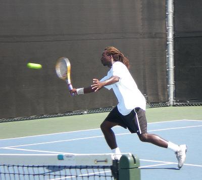 A schedule of matches and teams will be distributed the first week of practice or may be obtained on our website, www.beverlyhillstennis.com. LEVELS OF PLAY W E AR E HE RE TO COM PET E.