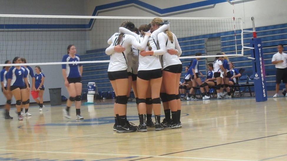 THE STAMPEDE MHS Journalism 5th Edition Volleyball at Sierra Buffaloes Take Down Timberwolves in 3 The girls varsity volleyball team traveled to Sierra High School Monday evening, September