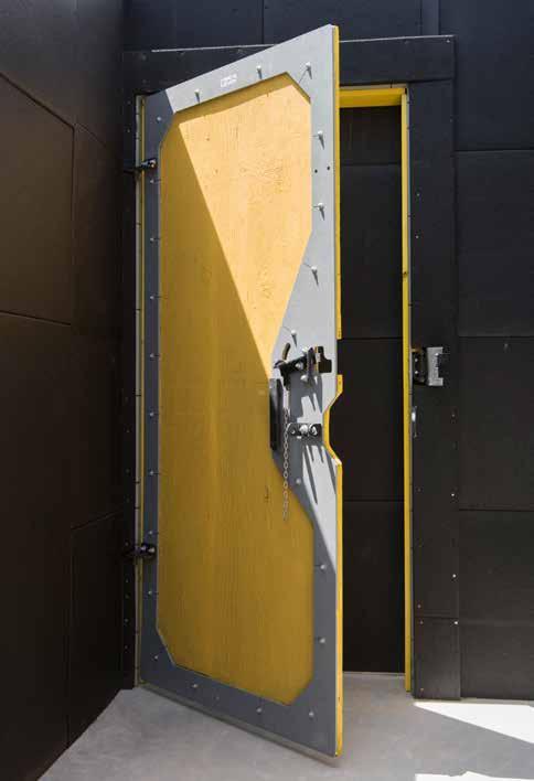 TACTICAL BREACH DOOR The Tactical Breach Door is ideal for every type of forced entry training.
