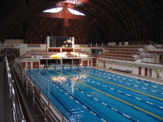 PRELIMINARY PROCEDURES All sport documents of the swimmers will be checked on Friday 26 th February 2016 from 12.00 at the swimming pool. 5.
