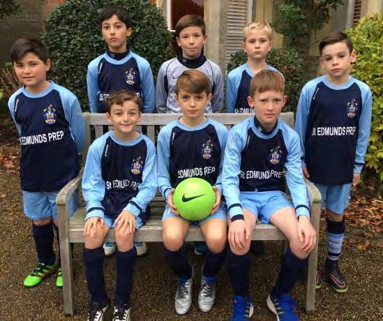 U11B Football- (W5 D2 L9) The U11B Football Team includes some enthusiastic players, who are developing their positional sense.