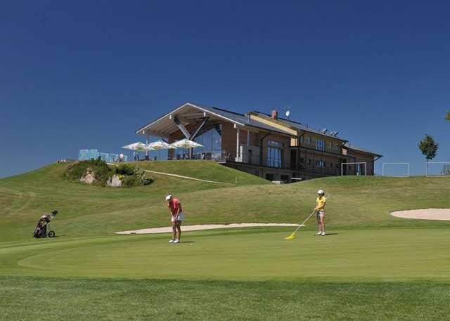 GOLF RESORT YPSILON The letter Y in the name of the club symbolises its