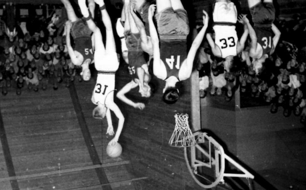 2018 Fall Newsletter Page 2 Murdo Gym signaled March toward New Era By Greg Hansen As the 1940s gave way to the 1950s, many high school basketball teams in South Dakota still played in antiquated