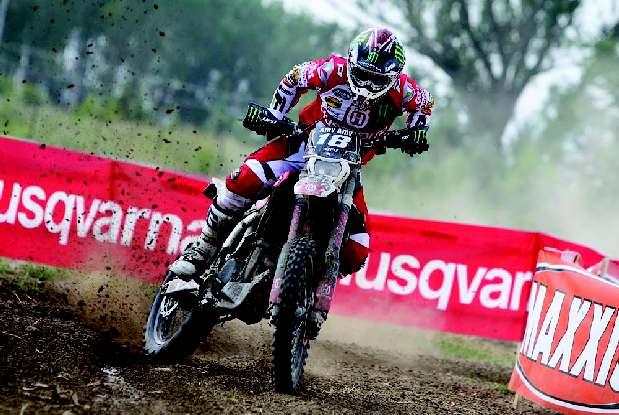 NAME: ANTOINE SURNAME: MEO NATIONALITY: FRENCH HEIGHT: 1,83 WEIGHT: 80 kilos DATE OF BIRTH: 29/08/1984 PLACE OF BIRTH: Digne (France) BEST PERFORMANCE EVER: 2002 1 classified in Supercross World