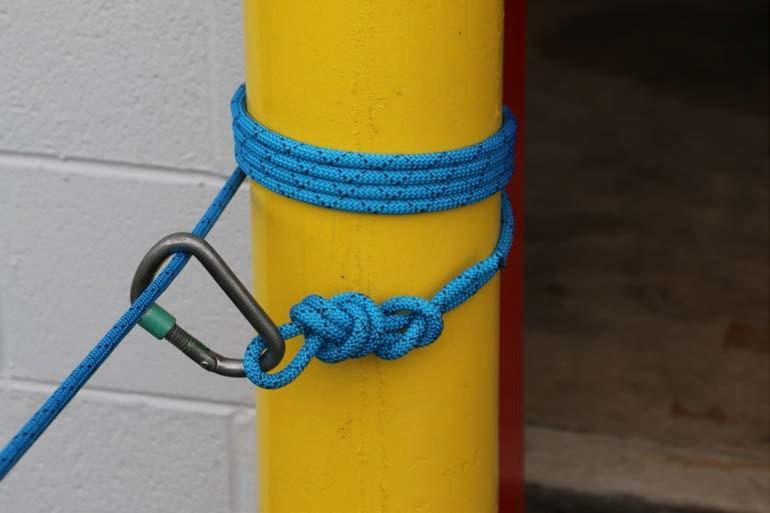 4. Tensionless hitch Rope is wrapped