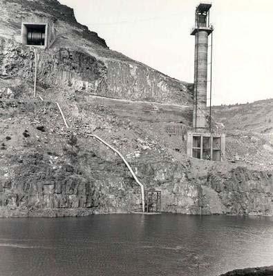 A Quick History of the PRB Project Pelton Round Butte Complex constructed betw een 1957-1964 Upstream and Downstream facilities were part of original construction 1968 Passage terminated 1974 Round