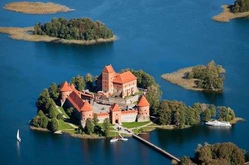 Day 10: Trakai Island Castle and the ancient city of Vilnius, capital of Lithuania cycling 35 km, by minibus 75 km After breakfast you are transferred by minibus to the Lake District where begin