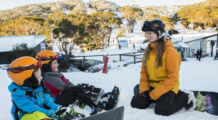 Why Mt Baw Baw? Mt Baw Baw is Melbourne s closest downhill ski resort, approximately 2.5 hours from the CBD and 1 hour from the Latrobe Valley.