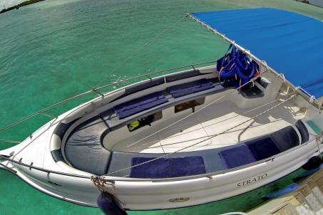 up to 6 guests *2000 Fishing & Excursion 16m Dhoni HOOK Spacious, with a comfortable seating area