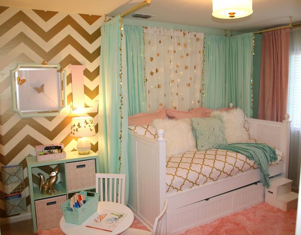 Lauren, Who Is Ashley s Little Sister, Requested A Mint Green Room, Period!