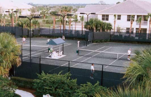 HAR-TRU surfaces are part of that history. During the 1950s, an engineer named Robert Lee began applying his expertise in building materials to the needs of American tennis.