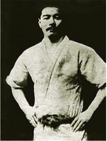 Maeda left Japan in 1904, visiting many countries and accepting challenges from fighters of various martial arts systems.