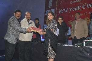 Neeraj & Seema Lakhi receiving Best Dancing