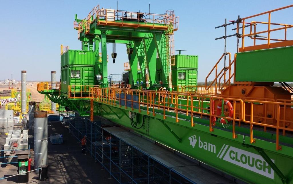 It is required to offload from vessels the very large modules which will be assembled to create the LNG liquefaction plant.