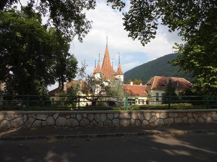 First Impressions The City Centre of Braşov as well as the ski resort Poiana Braşov have clean high quality public spaces, like green parks and
