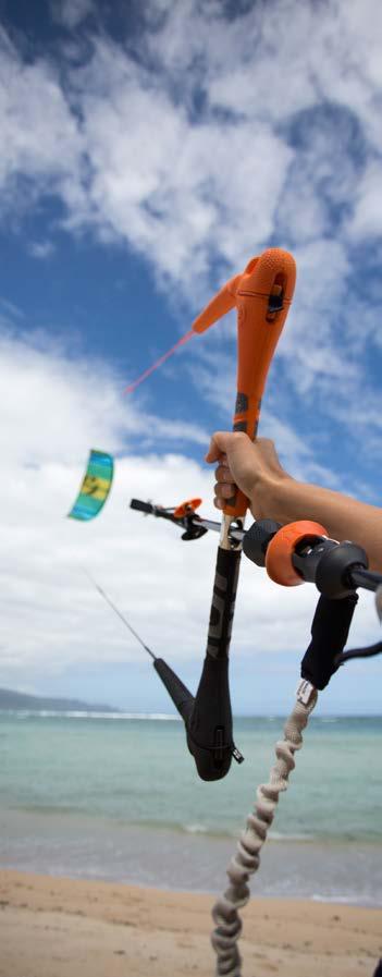 CONTENTS QUICKLOOP 1X 2 Introduction 3 Important Information 4 Wind, Water, & Weather Conditions 5 Know Your Ability Level/Kiteboarding Location 6 Kite Care 7 Beach Etiquette 8 Area of Operation