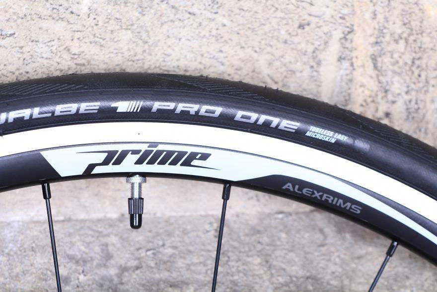 Prime Road Race alloy wheelset - decal.jpg The wheelset is supplied with Prime Quick Release skewers, tubeless valves (installed), and three spare spokes and nipples.